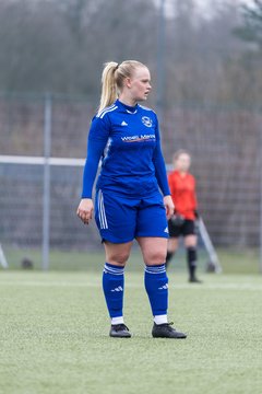 Bild 213 - F SSC Hagen Ahrensburg - SV Frisia Risum-Lindholm : Ergebnis: 1:2